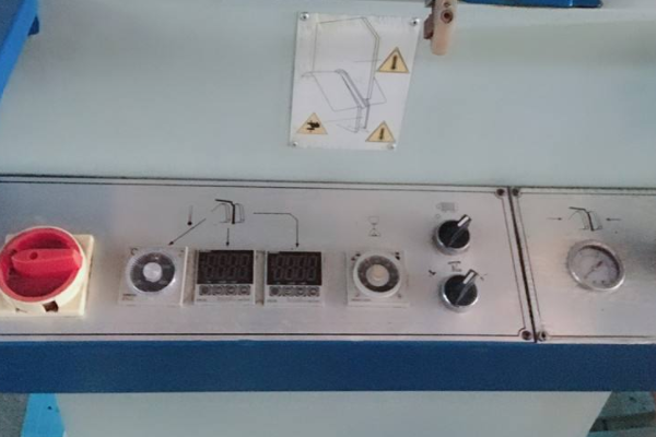 怎樣檢測(cè)發(fā)電機(jī)油壓？